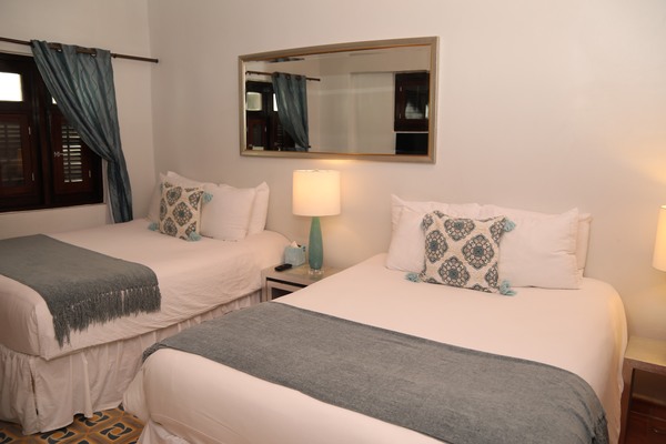 Double Deluxe Room Photo 1