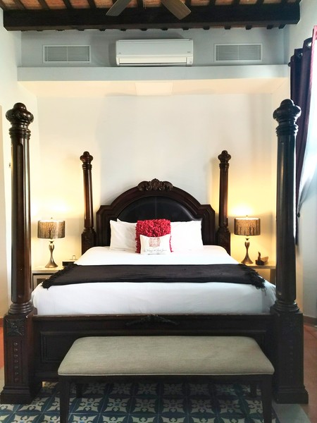 Deluxe Balcony Suite Photo 2